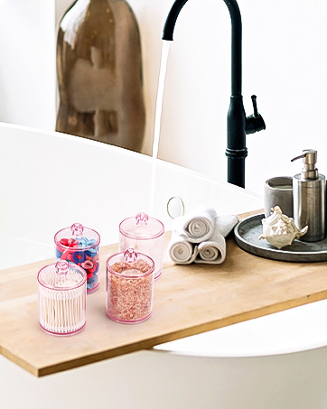 Qtip holder